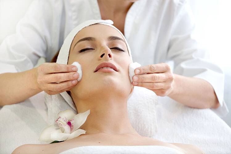 Dr. Melinda Silva MD - Customized Peels and Facials Image